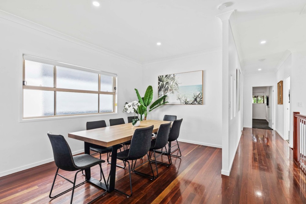 Manly Oasis 5BR - 3 King Beds, Pool, BBQ — photo 11