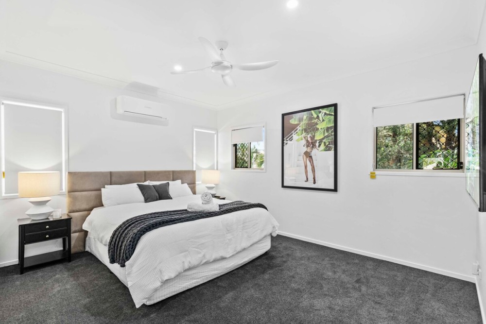 Manly Oasis 5BR - 3 King Beds, Pool, BBQ — photo 12