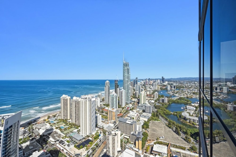 Circle on Cavill 4 Bedroom Executive Sub Penthouse — photo 26