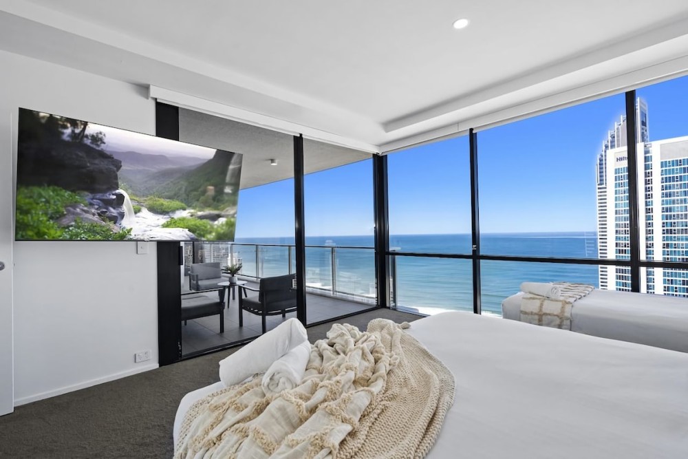 Circle on Cavill 4 Bedroom Executive Sub Penthouse — photo 11