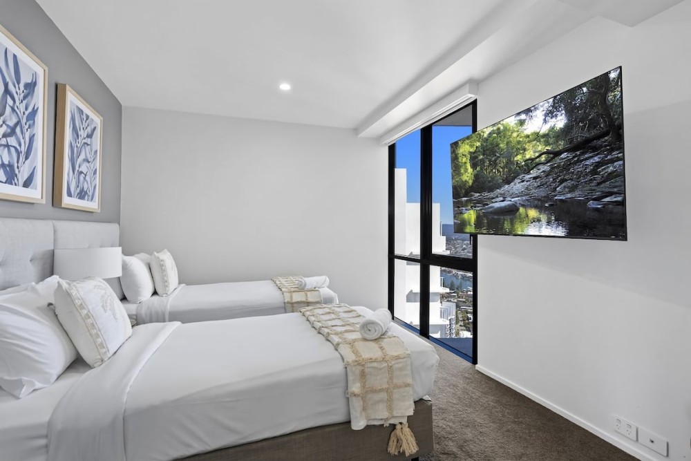 Circle on Cavill 4 Bedroom Executive Sub Penthouse — photo 17
