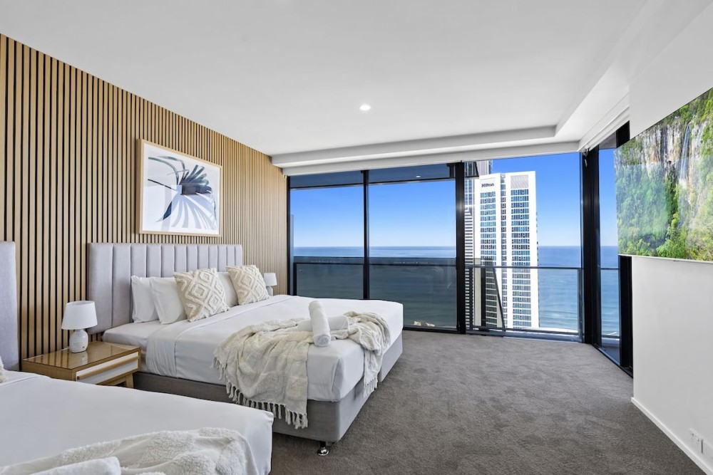 Circle on Cavill 4 Bedroom Executive Sub Penthouse — photo 14