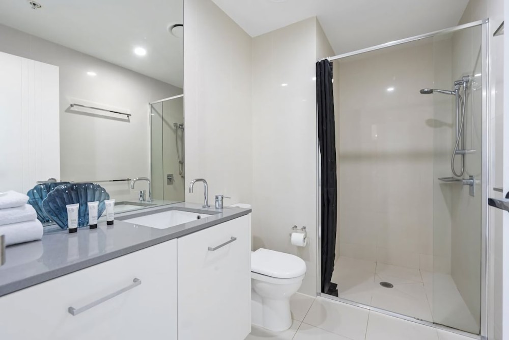 Circle on Cavill 4 Bedroom Executive Sub Penthouse — photo 20