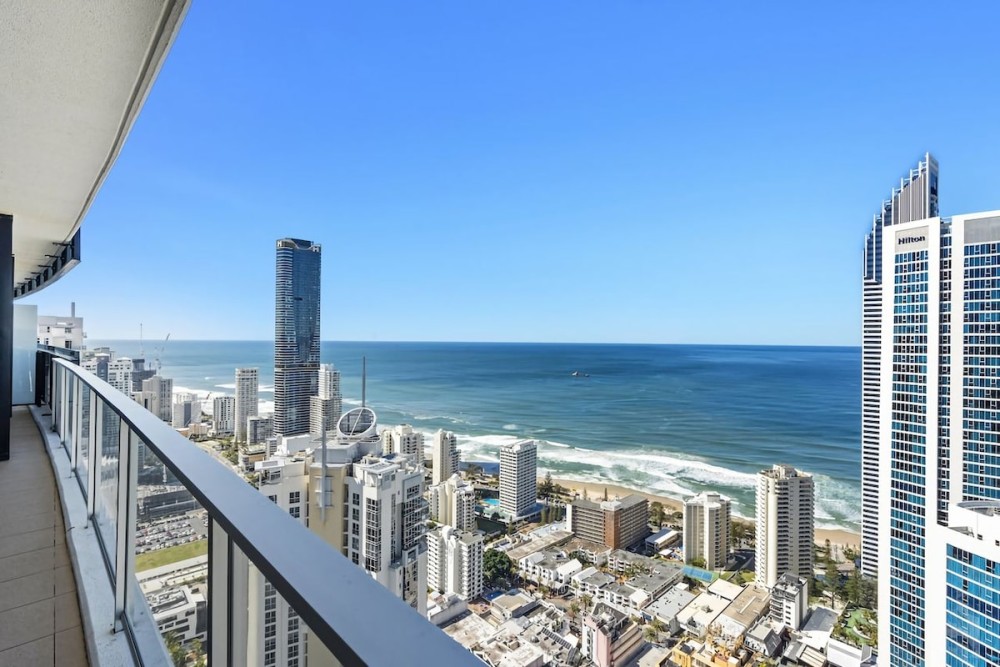 Circle on Cavill 4 Bedroom Executive Sub Penthouse — photo 21