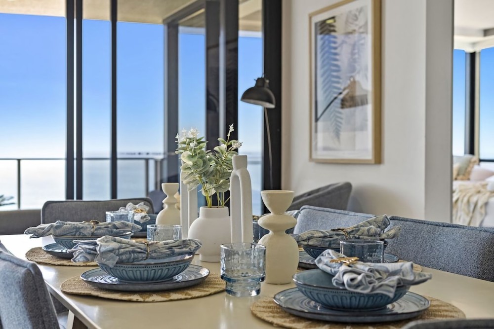 Circle on Cavill 4 Bedroom Executive Sub Penthouse — photo 9