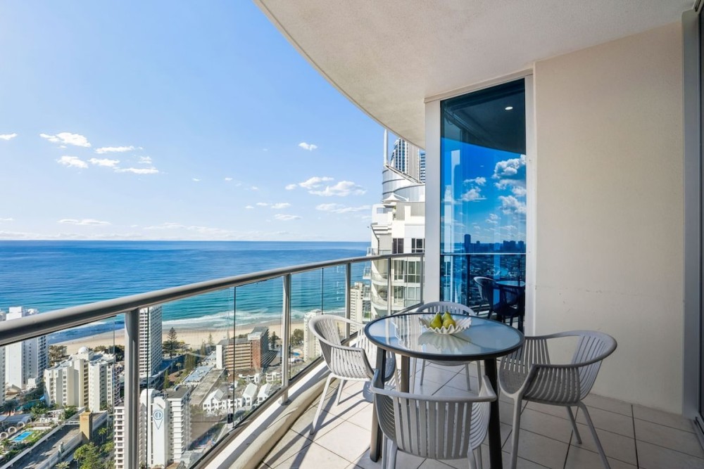Chevron Renaissance 3 Bedroom - Sub Penthouse — photo 23