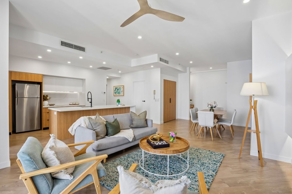 Chevron Renaissance 3 Bedroom - Sub Penthouse — photo 4