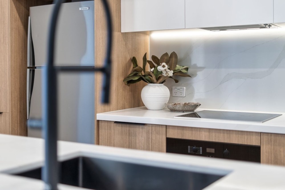 Chevron Renaissance 3 Bedroom - Sub Penthouse — photo 11
