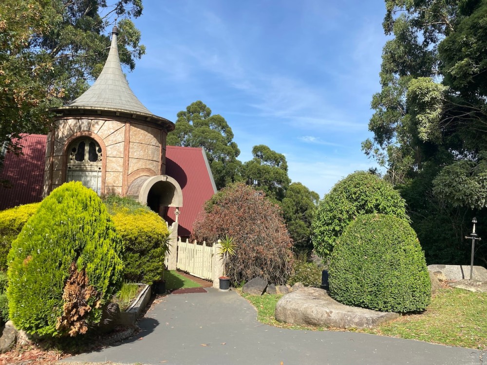 Gorgeous enchanted tower among nature with SPA — photo 15