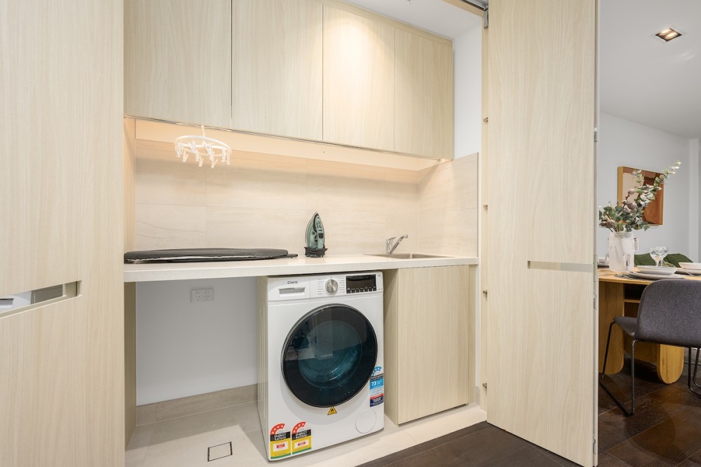 LaneStay - Contemporary Living, Pool, Gym, Parking — photo 15