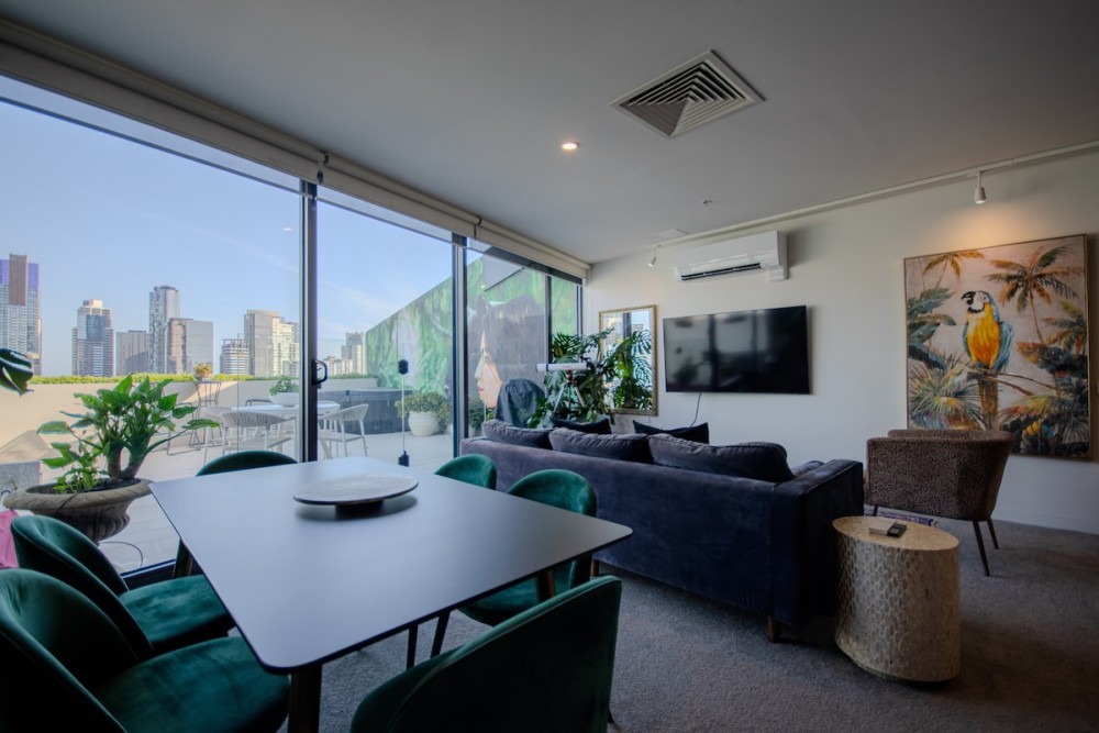 Safari in City, 2BR Penthouse with Patio & Spa — photo 13