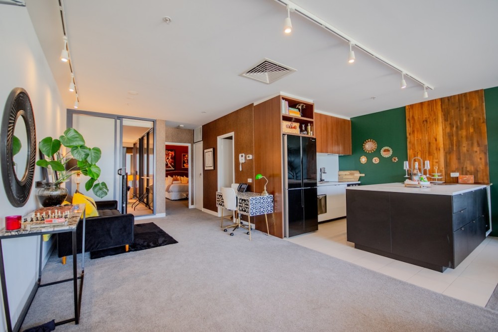 Safari in City, 2BR Penthouse with Patio & Spa — photo 9