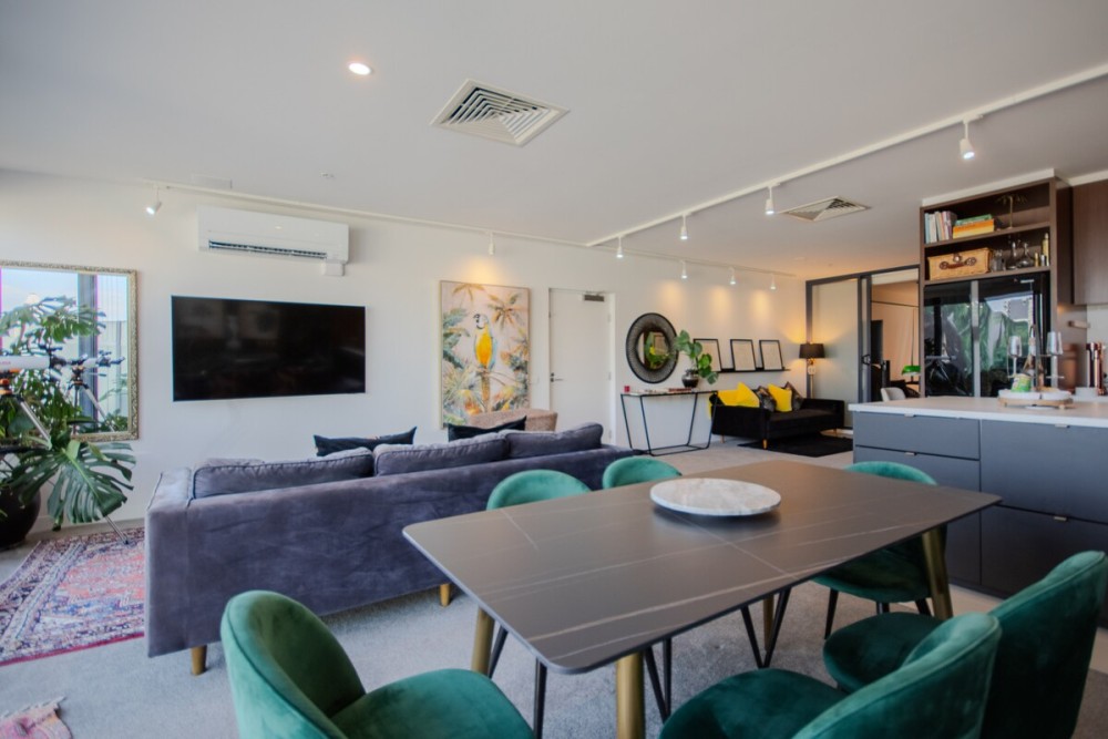 Safari in City, 2BR Penthouse with Patio & Spa — photo 12