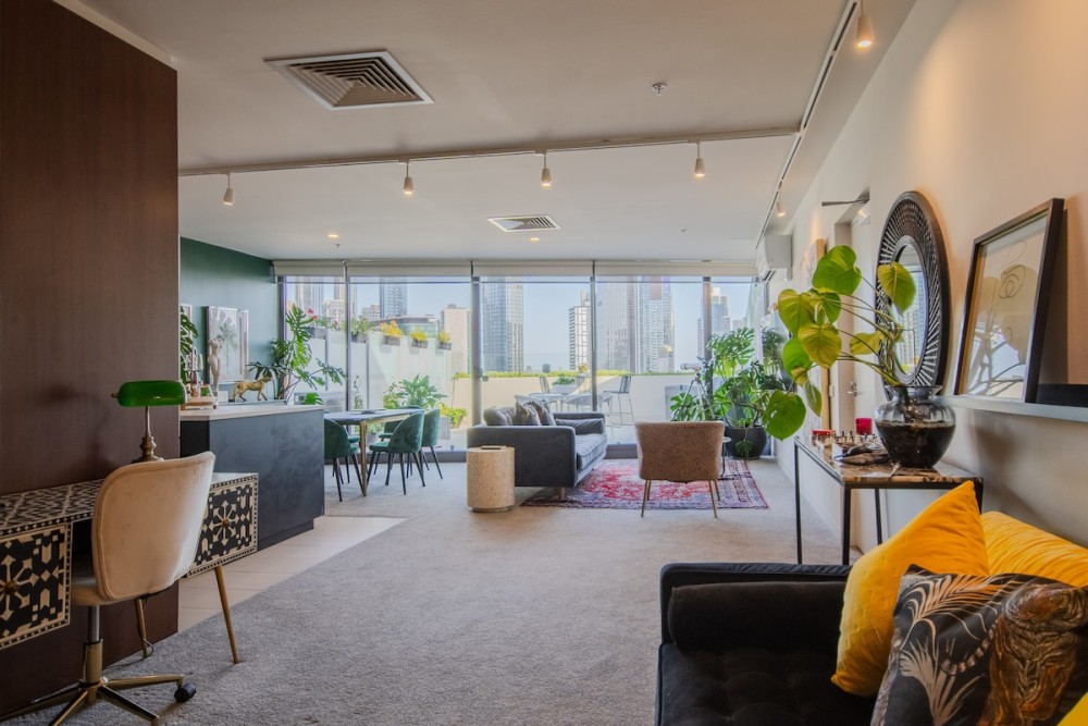 Safari in City, 2BR Penthouse with Patio & Spa — photo 6