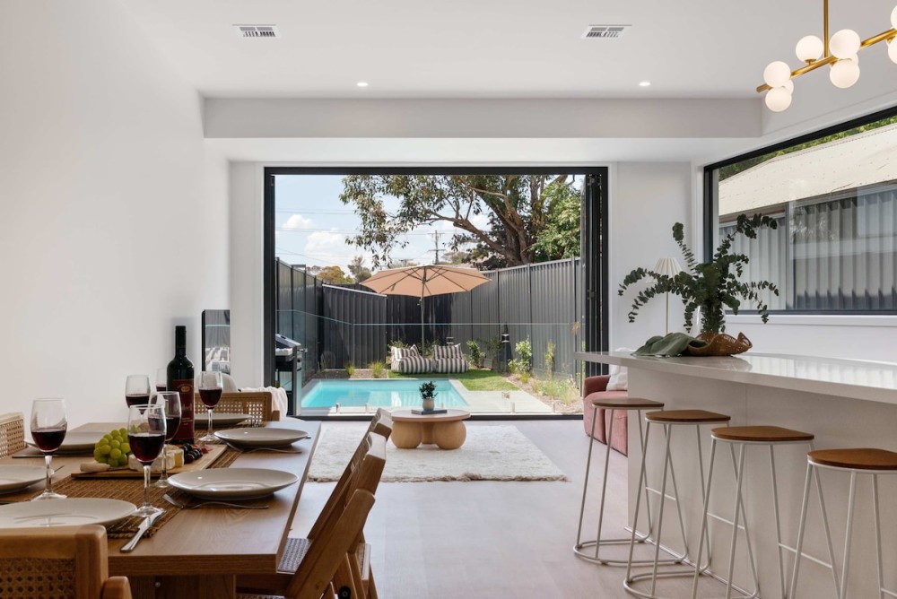 Poolside Villa - Heated Pool, Beach 3min — photo 1