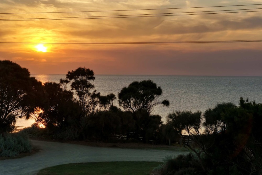 Shoreline Sanctuary - Bay Views, Spa, Tennis Court — photo 13