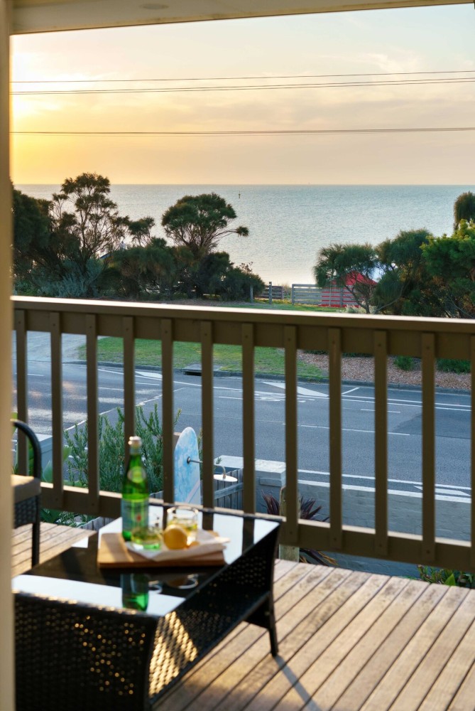 Shoreline Sanctuary - Bay Views, Spa, Tennis Court — photo 17
