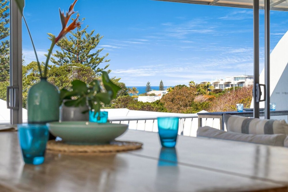 The Coastal Retreat - Location, Ocean Views, Pool — photo 8
