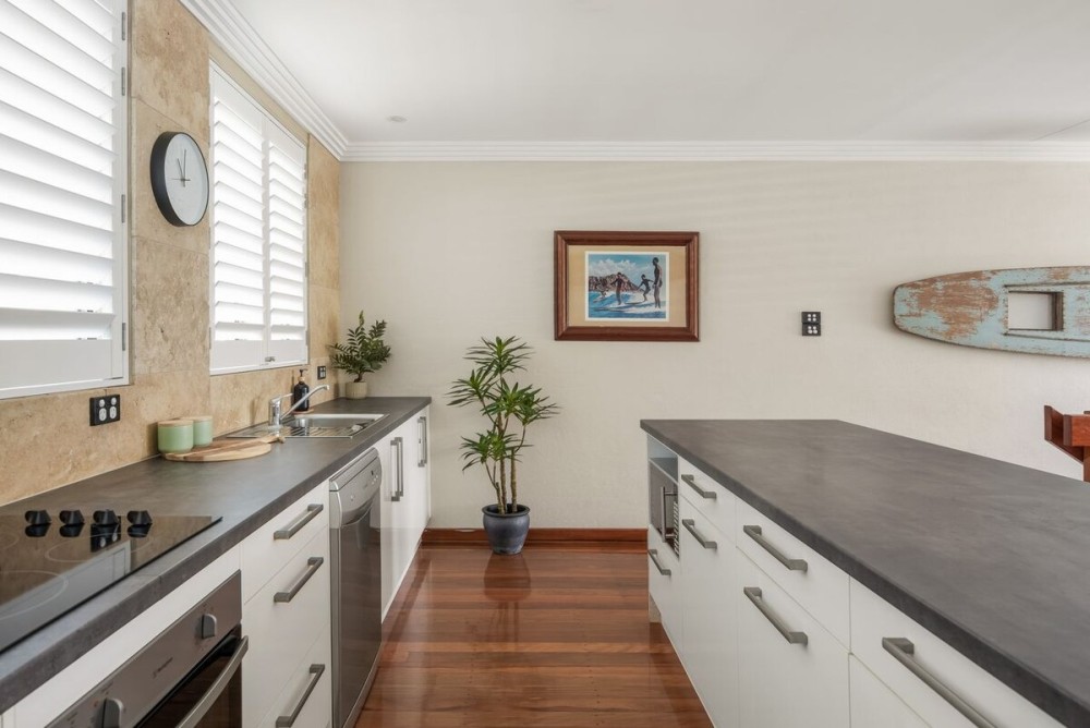 Aloha offers location and style at 5/17 Noosa Pde — photo 7