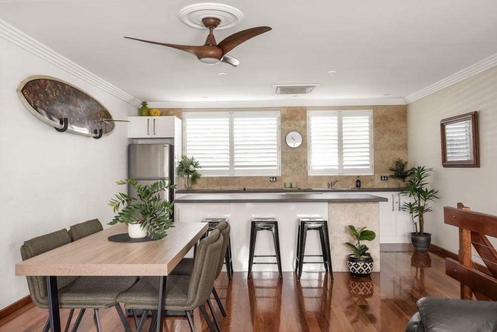 Aloha offers location and style at 5/17 Noosa Pde — photo 6
