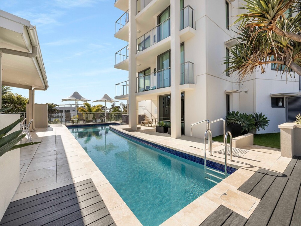 2 Bedroom Urban Retreat at Beach on Sixth — photo 15