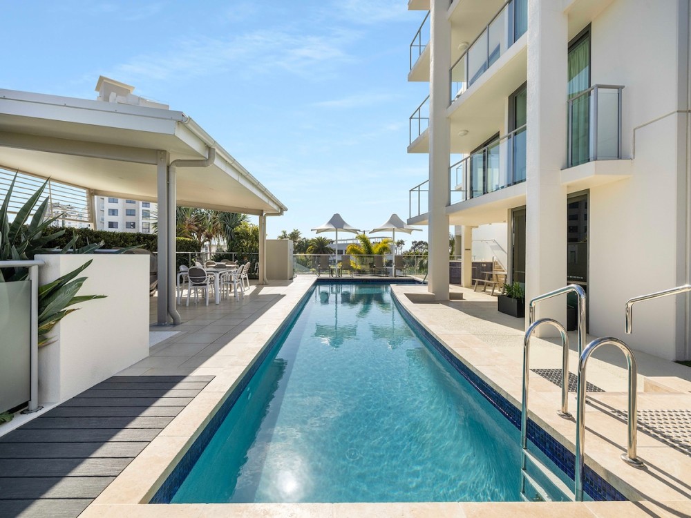 2 Bedroom Urban Retreat at Beach on Sixth — photo 14