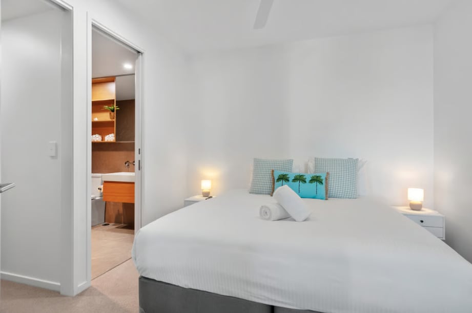 Rise - 2 Bedroom Urban Retreat Apartment — photo 4