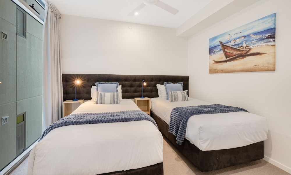 3 Bedroom Ocean View Apartment — photo 7