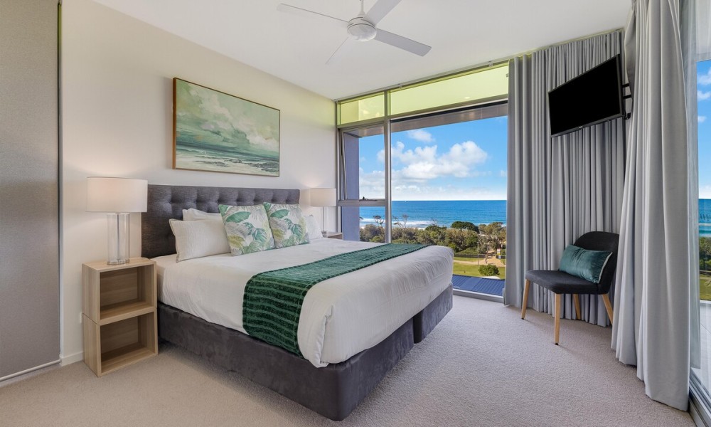 3 Bedroom Ocean View Apartment — photo 6