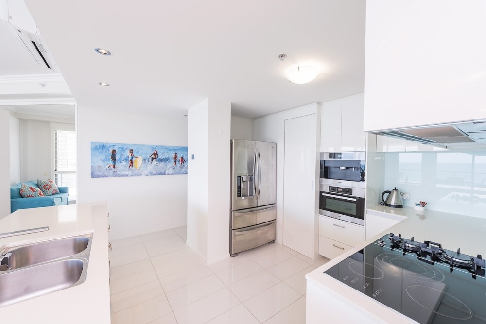 Luxury Sub Penthouse at Beach on Sixth — photo 13