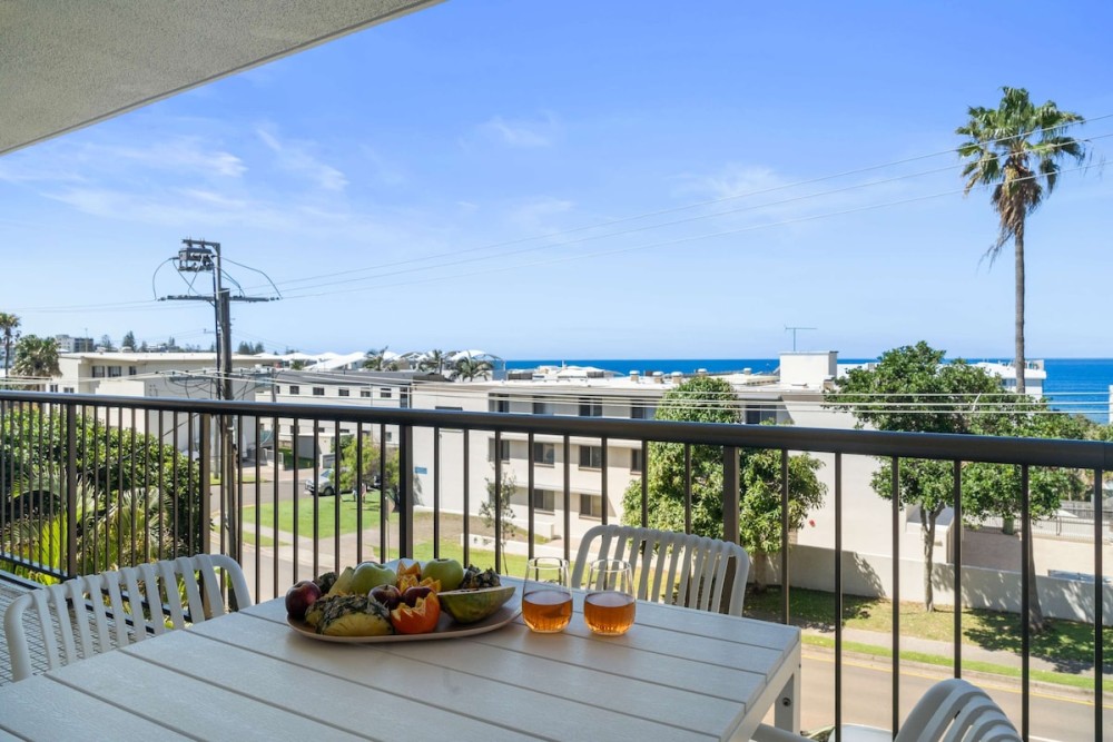 Oceanic Views at Kings Beach - 300m to the beach — photo 19
