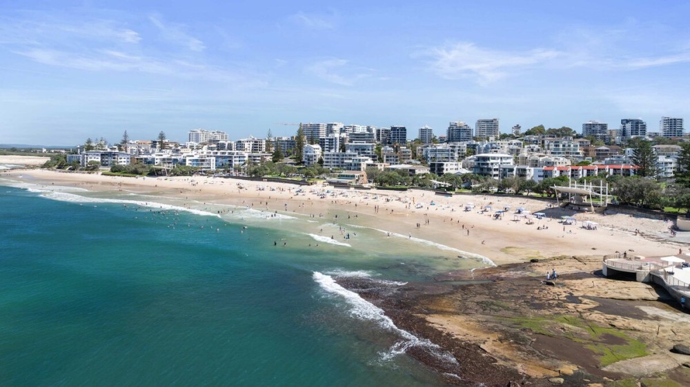 Oceanic Views at Kings Beach - 300m to the beach — photo 30