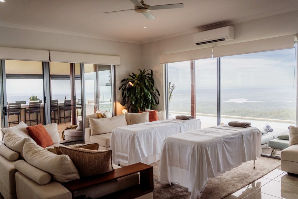 Petrichor Estate - 360 Views, Magnesium Pool & Spa — photo 8