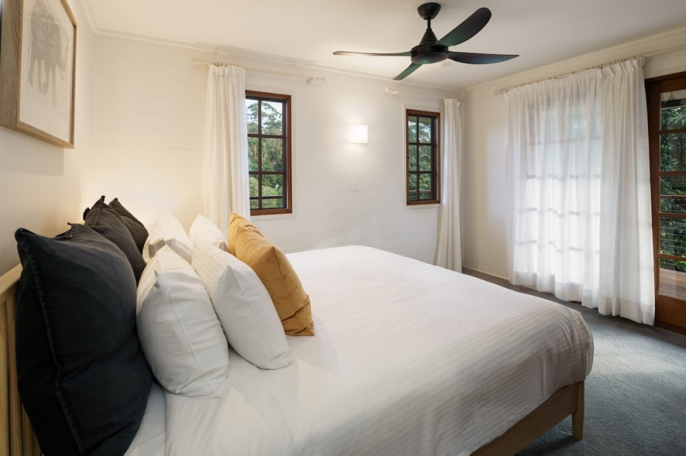 The Hideaway - Chic Farmhouse, 15min to Beaches — photo 11