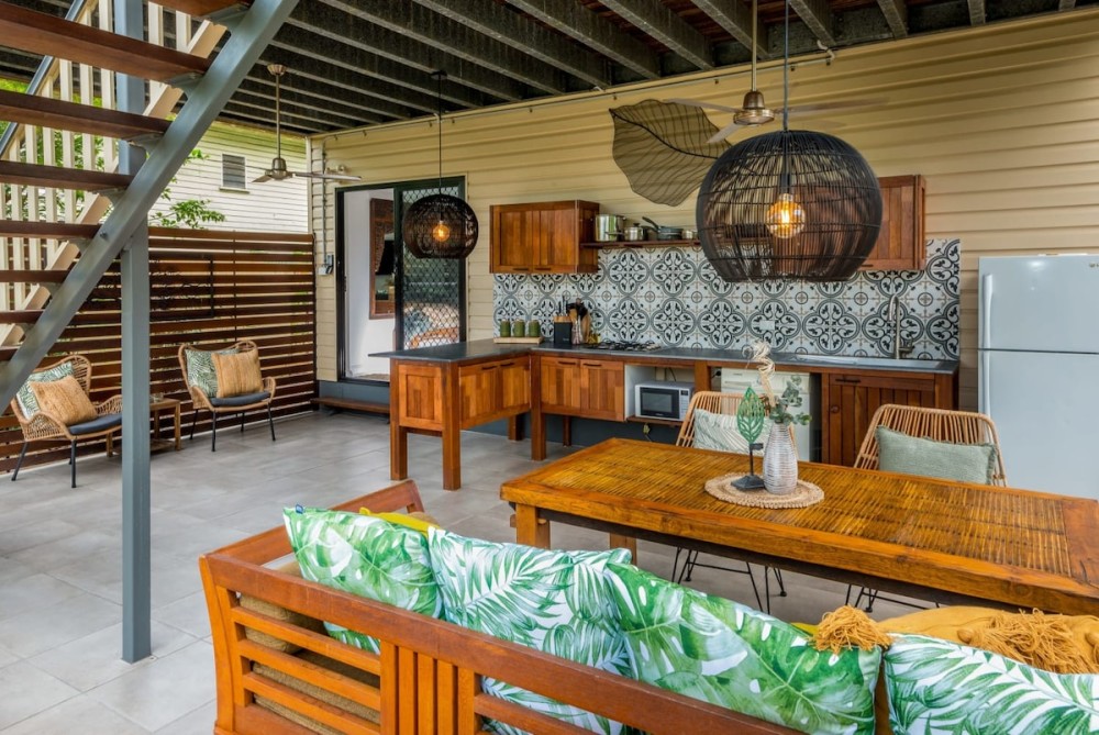 Savannah House - Two Homes in One — photo 25