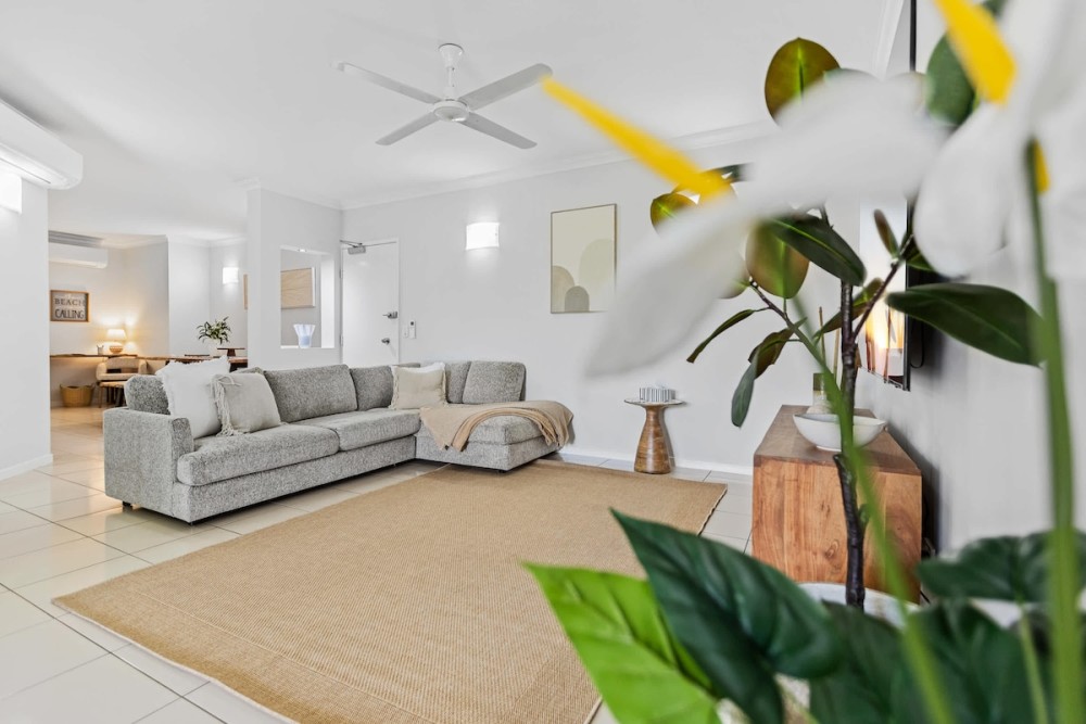 Stunning Resort Apartment w/ 9 Pools & Gym Access — photo 2
