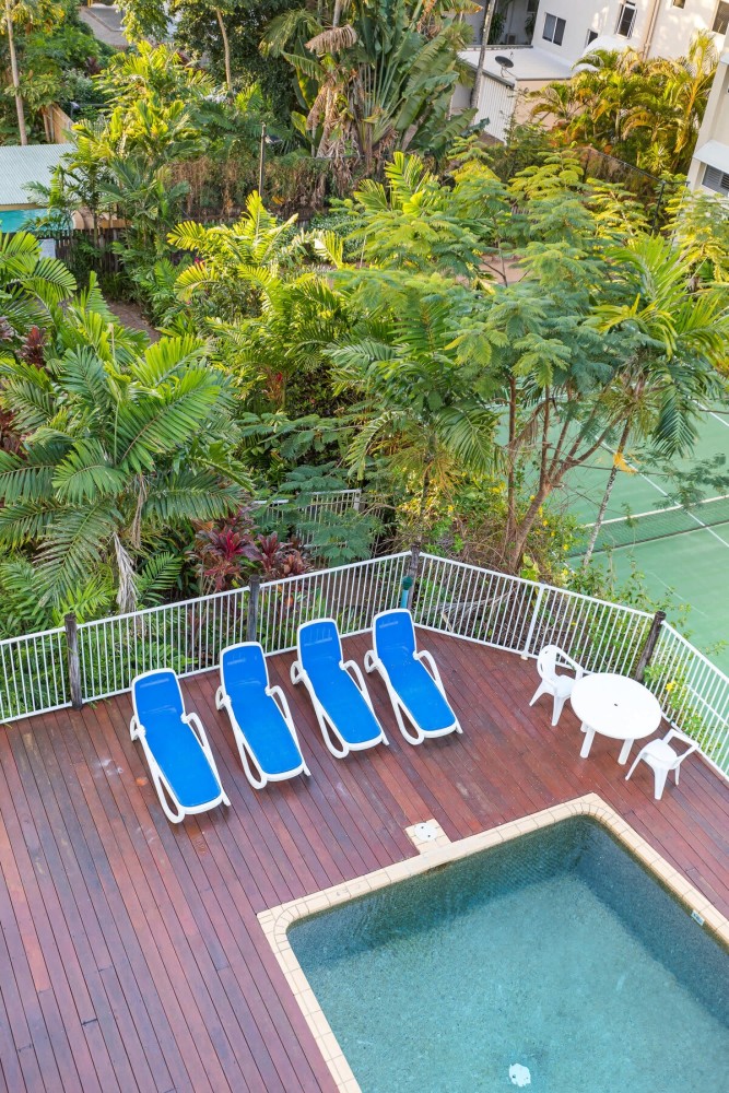 Palm + Sea I 20m to Trinity Beach I Pool I Wi-Fi — photo 46