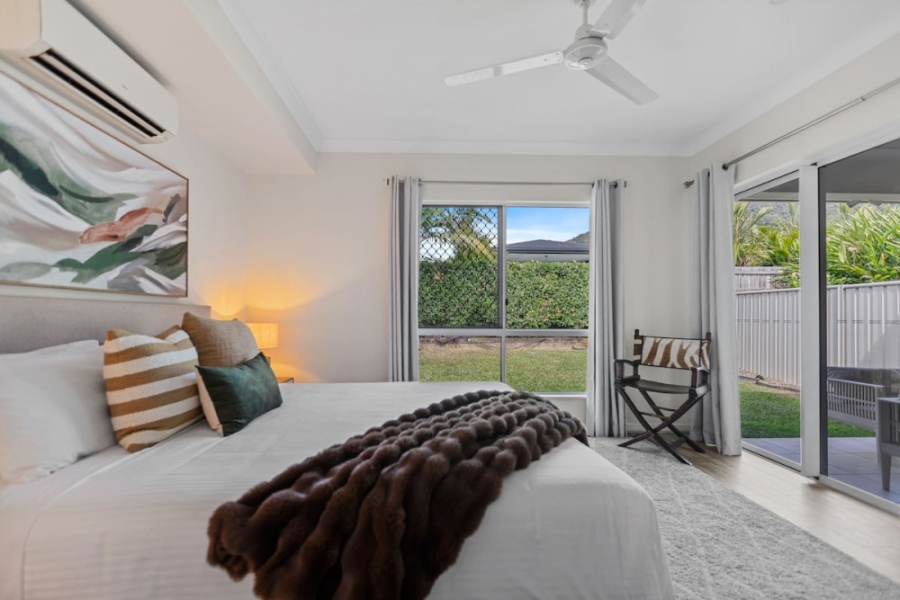 Palm Cove Hideaway | 4BR + Pet Friendly — photo 11