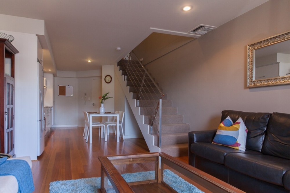 Cloisters 7 - Central Subiaco - Executive Style — photo 2