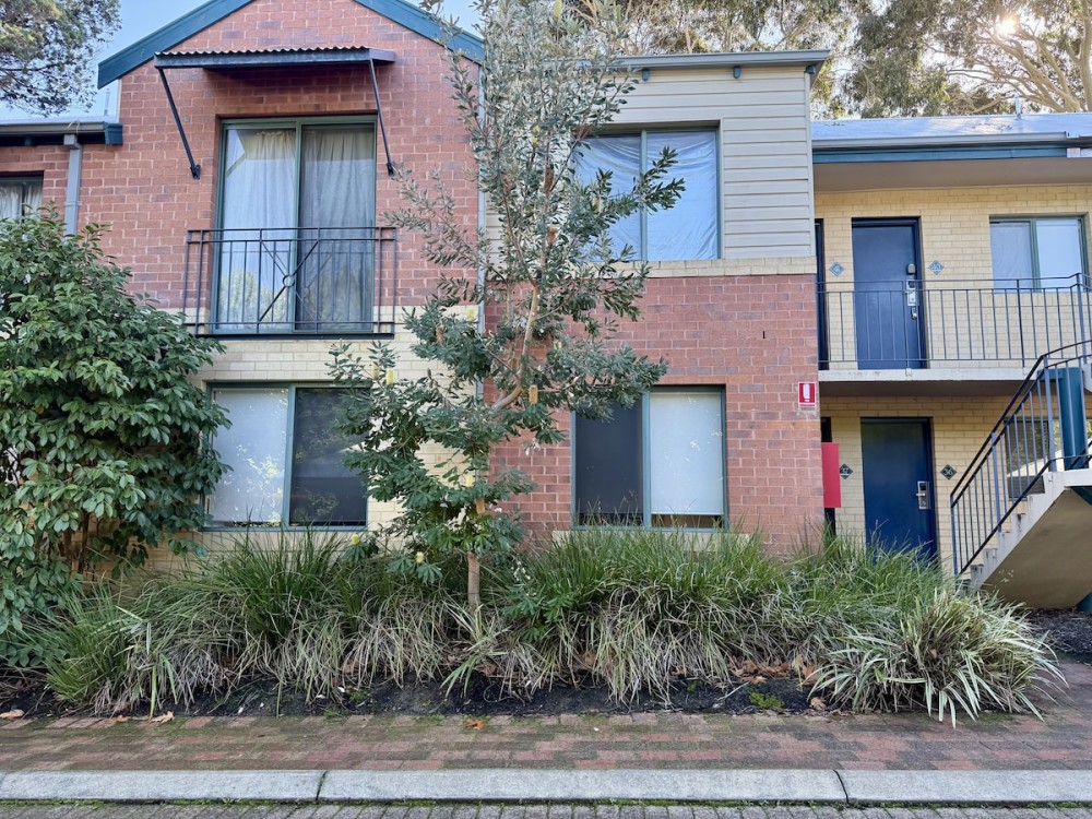 Staywest 37 Subiaco Village family friendly — photo 15