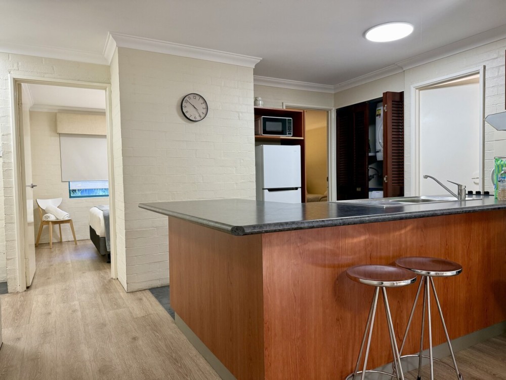 Staywest 37 Subiaco Village family friendly — photo 6