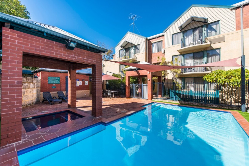 Staywest 37 Subiaco Village family friendly — photo 16