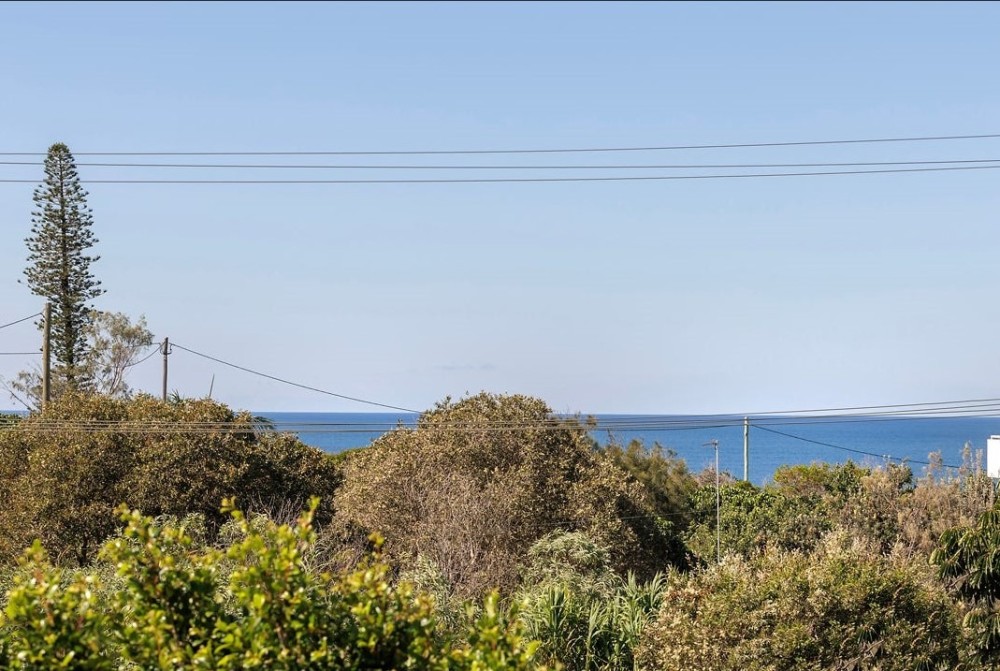 Ocean views: Steps from Sunrise Beach — photo 17