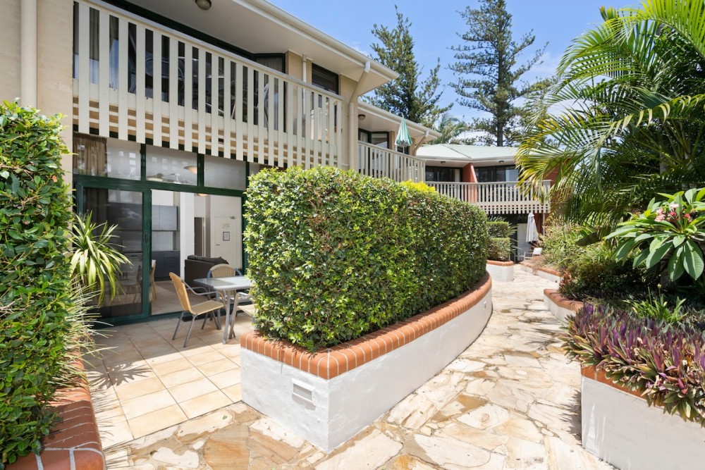 Byron Getaway #10 Poolside Apartment — photo 4