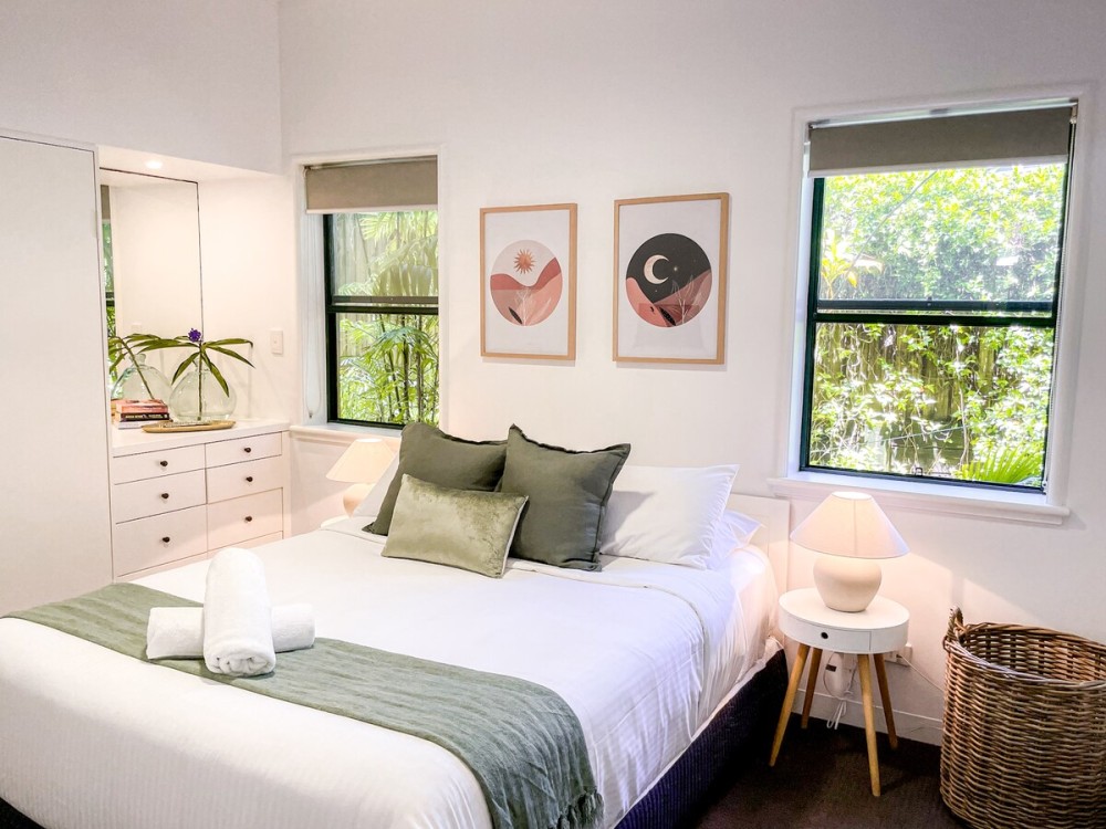 Byron Getaway #10 Poolside Apartment — photo 21