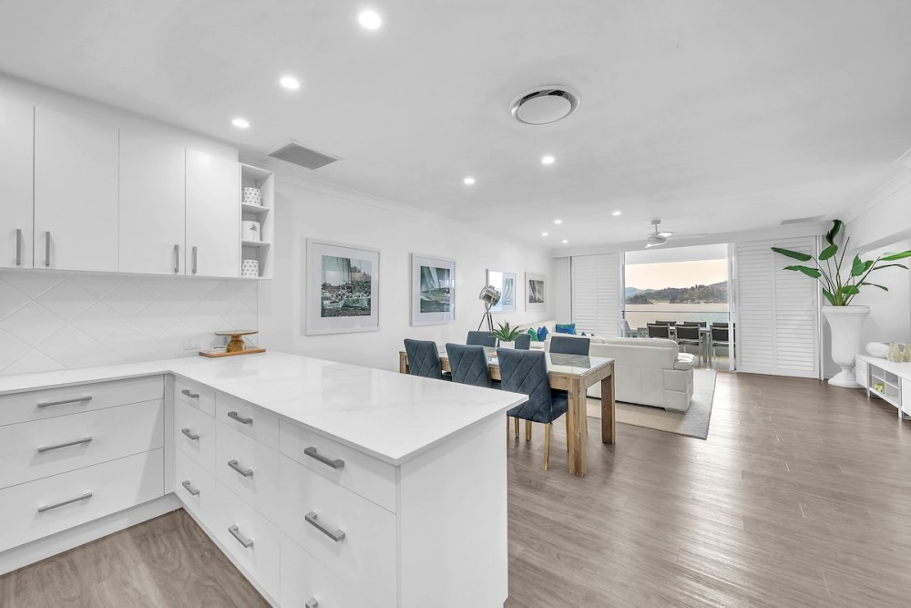 Frangipani 202 on Hamilton Island by HamoRent — photo 20