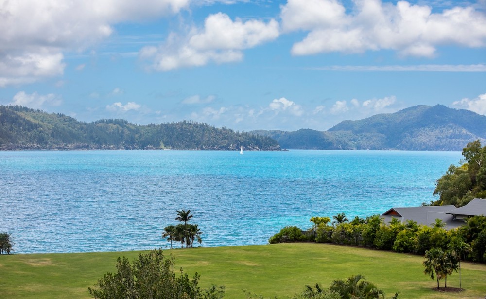 Frangipani 202 on Hamilton Island by HamoRent — photo 23