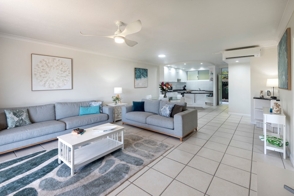 Lagoon 005 on Hamilton Island by HamoRent — photo 12