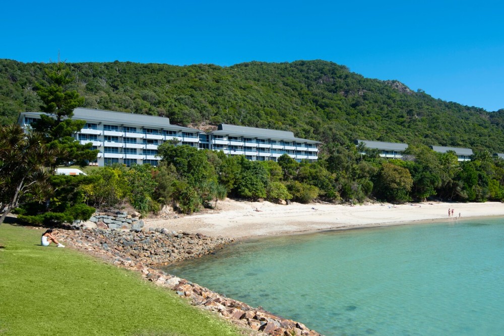 Lagoon 005 on Hamilton Island by HamoRent — photo 28
