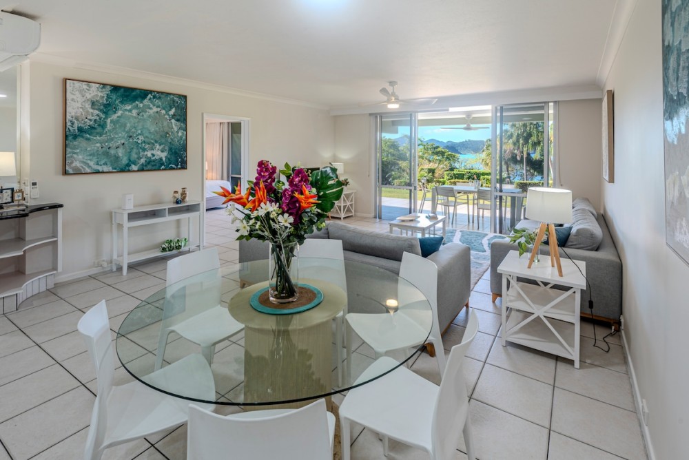Lagoon 005 on Hamilton Island by HamoRent — photo 13